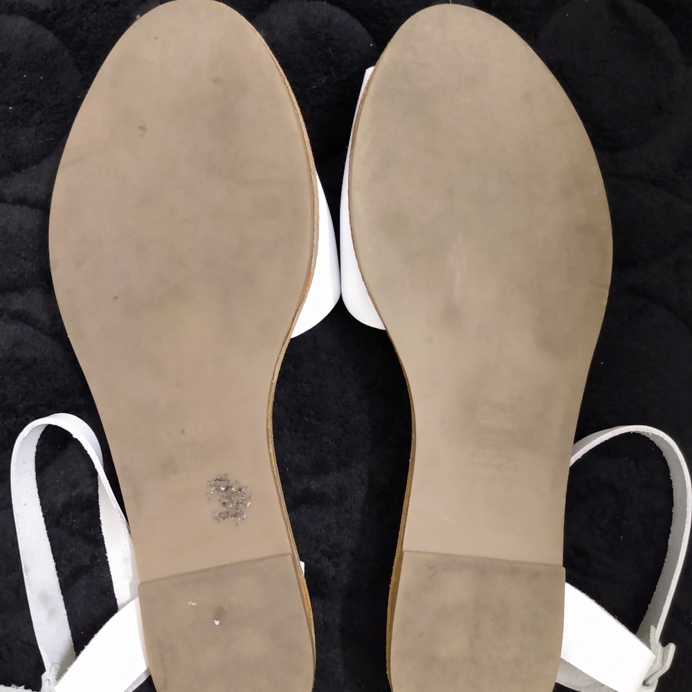 Shoes - Picture 2 of 6